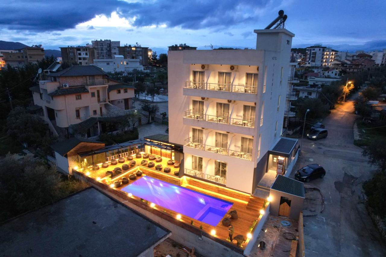 Piramida Hotel