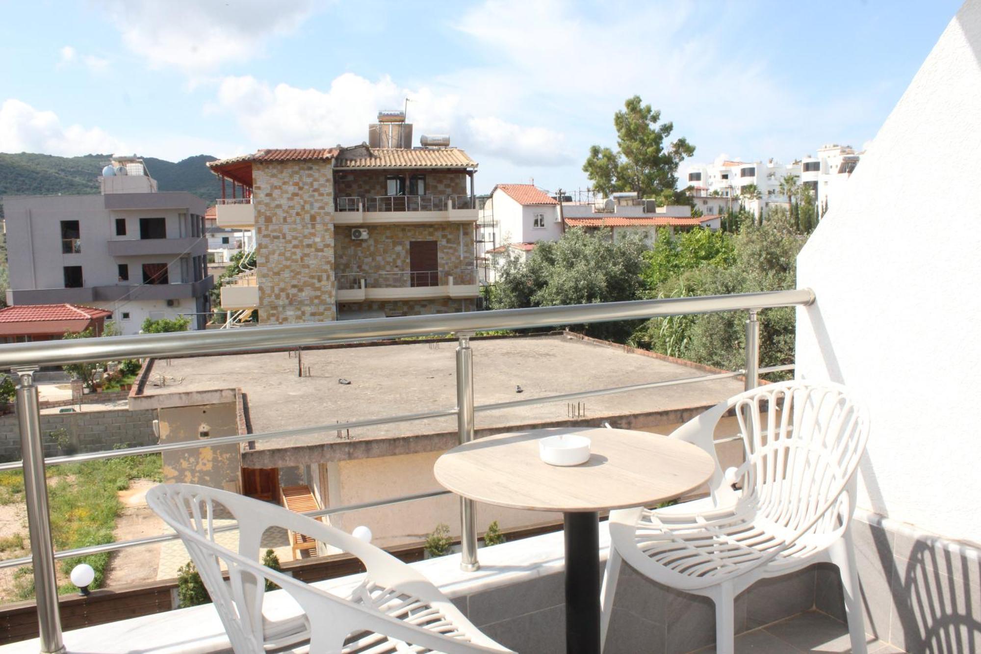 Piramida Hotel