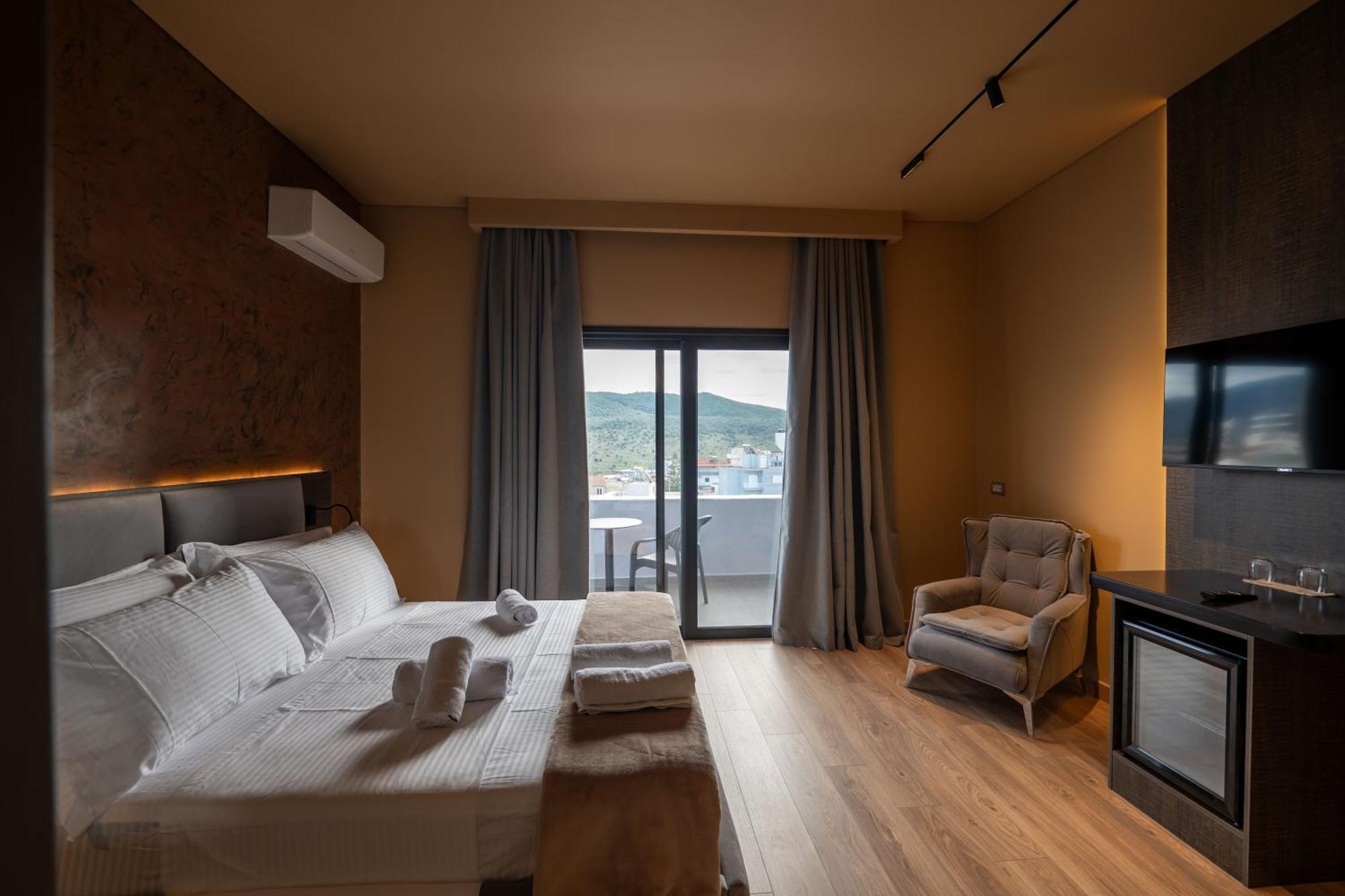 Piramida Hotel Ksamil