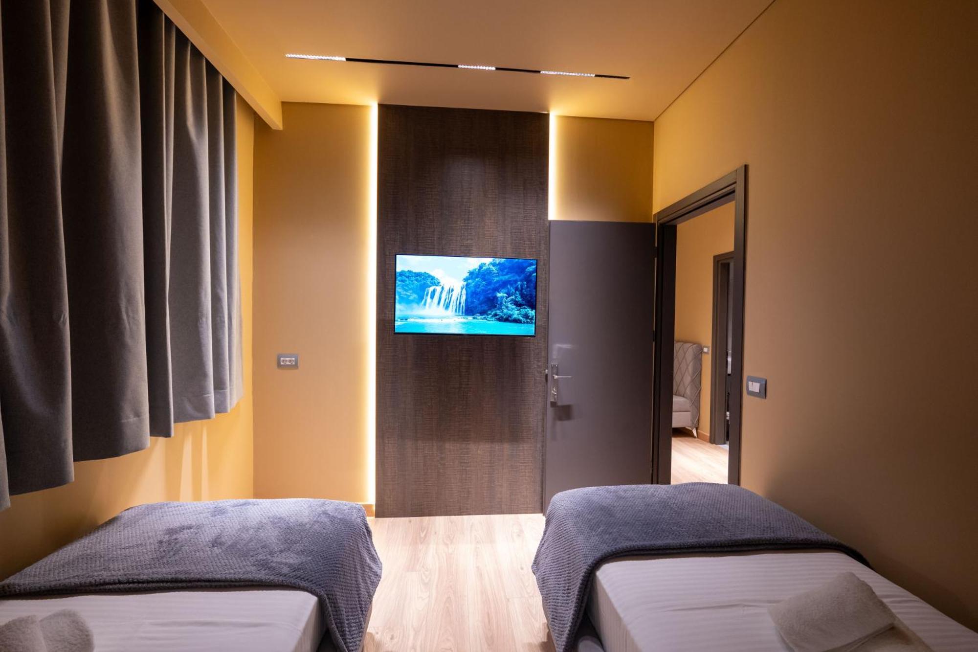 Hotel Piramida Ksamil