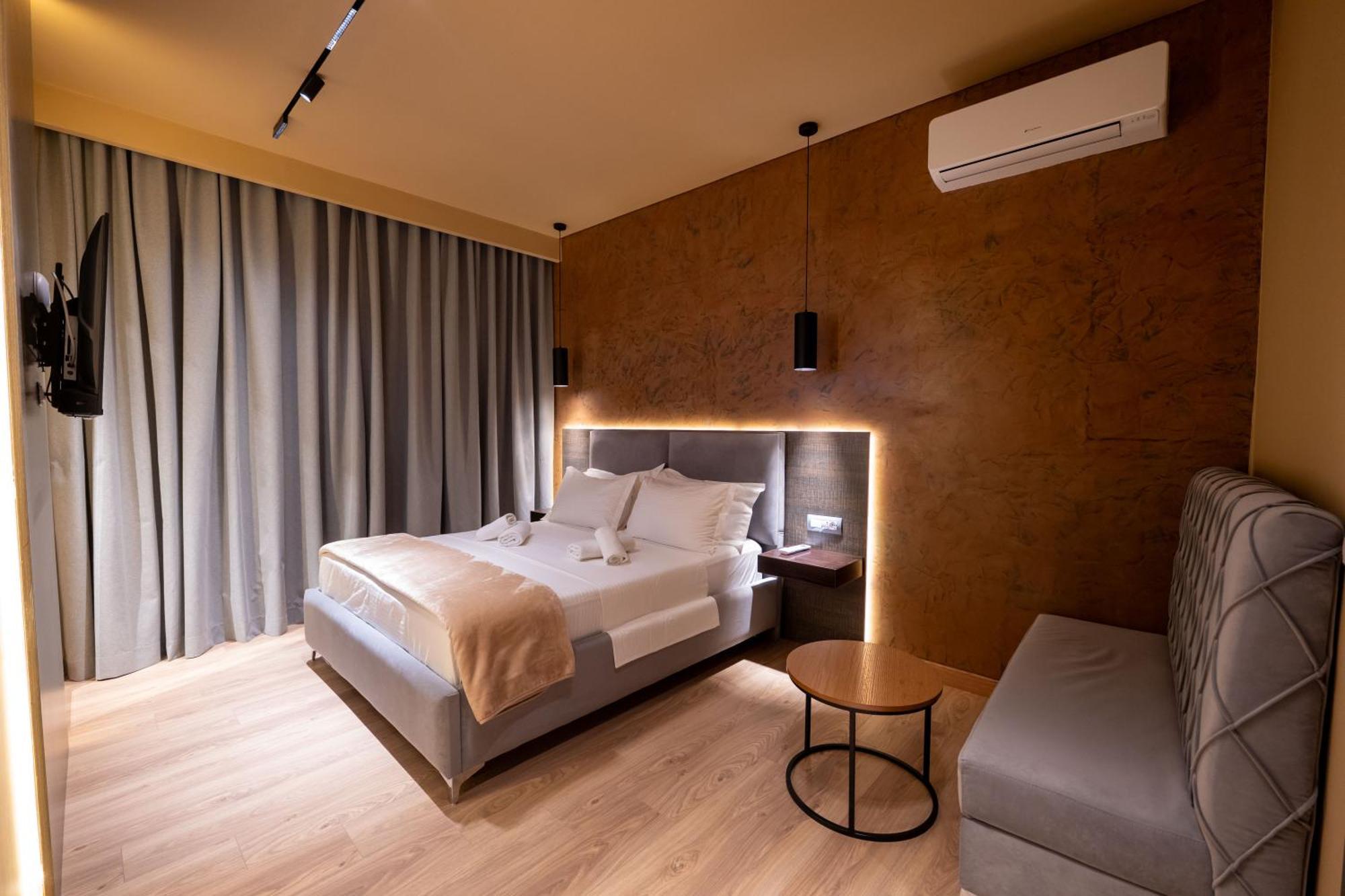 Piramida Hotel 4*
