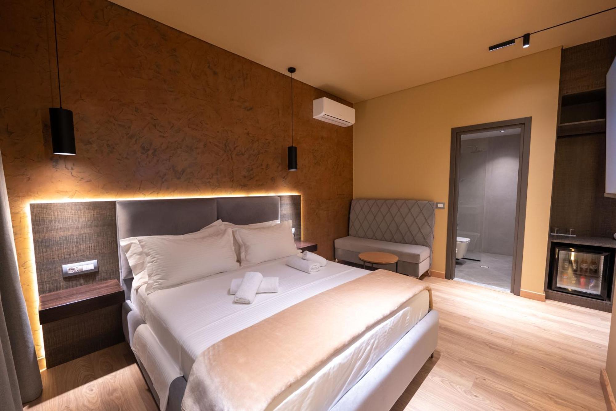 Piramida Hotel 4*