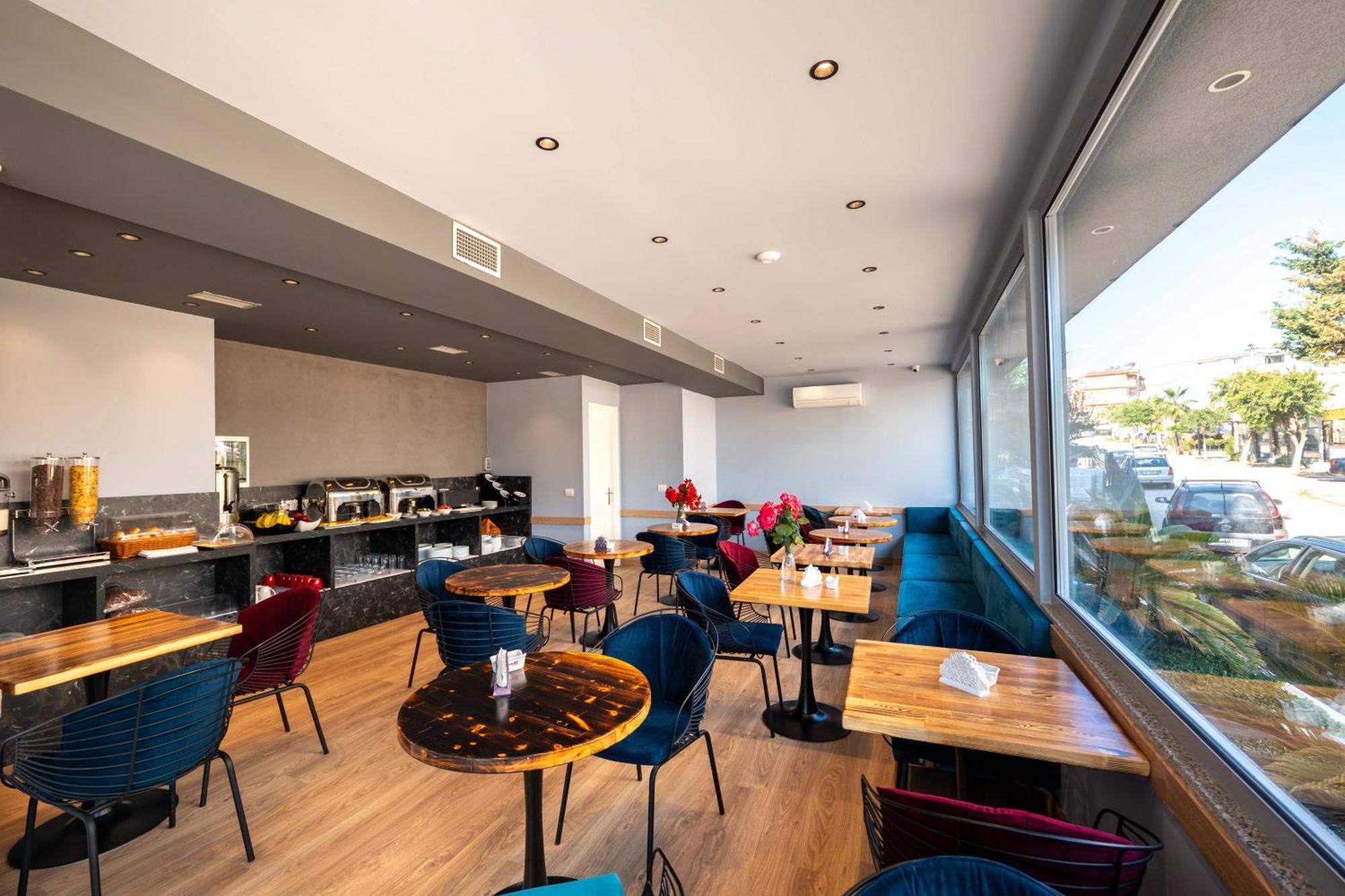 Piramida Hotel Ksamil