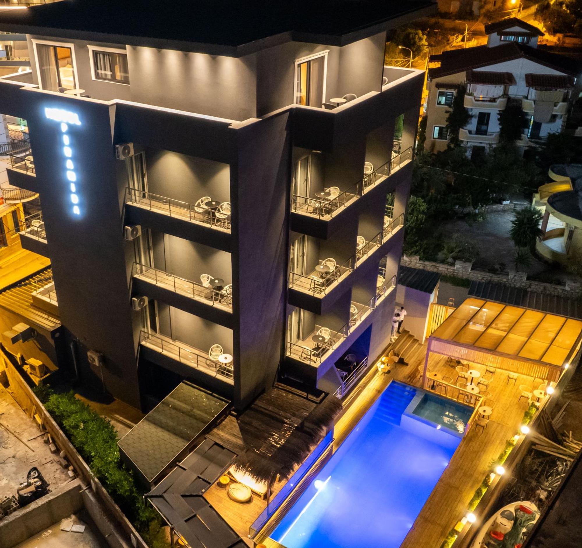 Piramida Hotel